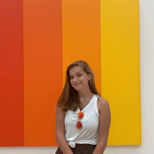 Meet your Posher, Claire